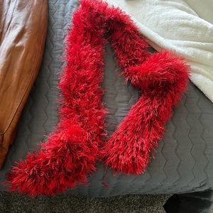 Red frill boa